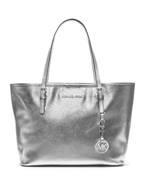 michael kors taschenanhänger silber|Michael Kors silver purses.